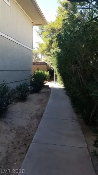 Photo #3: 2038444 Listing 