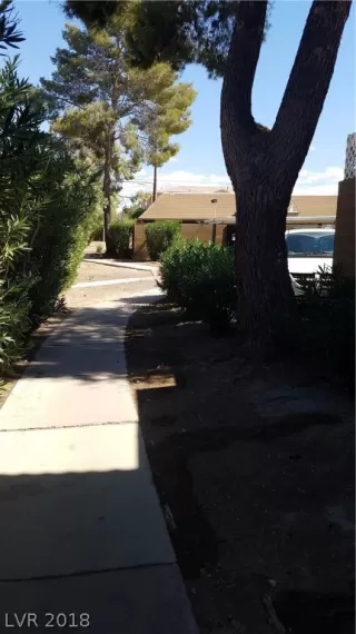 Photo #4: 2038444 Listing 