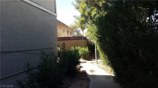 Photo #5: 2038444 Listing 