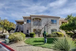 Photo #2: 2038732 Listing