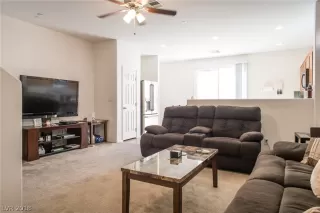 Photo #1: 2038799 Listing