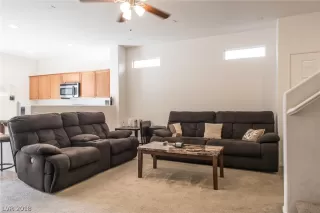 Photo #2: 2038799 Listing