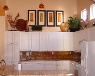 Photo #1: 2038868 Listing 