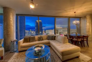 Photo #6: 2038928 Listing 