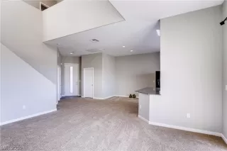 Photo #6: 2038955 Listing 