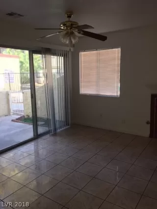 Photo #5: 2039162 Listing