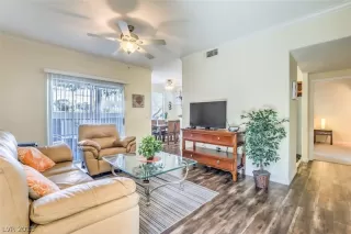 Photo #1: 2039184 Listing 