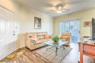 Photo #4: 2039184 Listing 