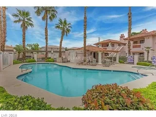 Photo #5: 2039295 Listing