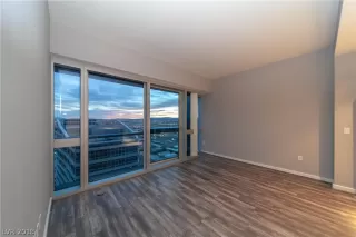 Photo #4: 2039454 Listing