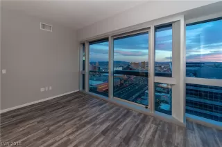 Photo #5: 2039454 Listing