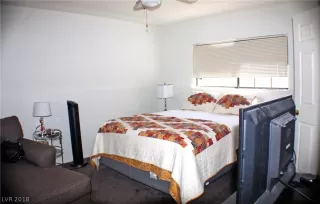 Photo #4: 2039536 Listing