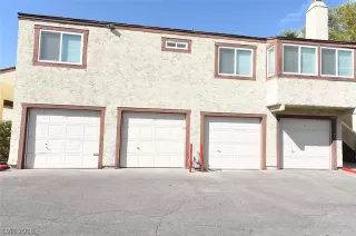 Photo #4: 2039597 Listing