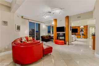 Photo #1: 2039676 Listing 