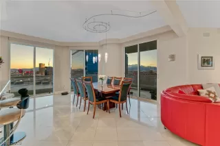 Photo #3: 2039676 Listing 