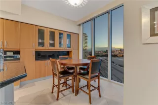 Photo #5: 2039676 Listing 