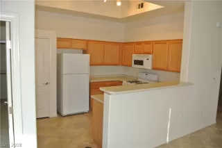 Photo #6: 2039774 Listing 