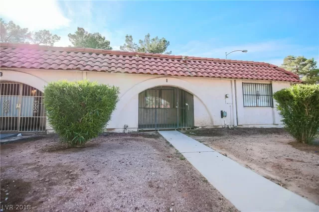 MLS: 2040002 Condo For Sale