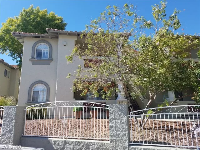 MLS: 2040089 Condo For Sale