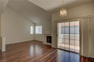 Photo #4: 2040117 Listing 