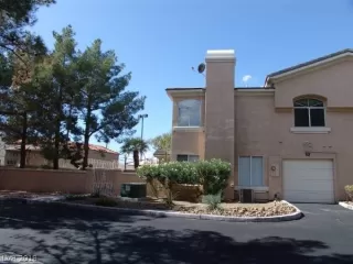 Photo #3: 2040335 Listing