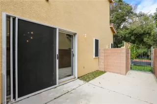 Photo #3: 2040423 Listing