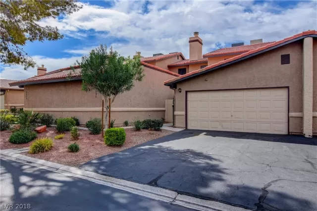 MLS: 2040447 Condo For Sale