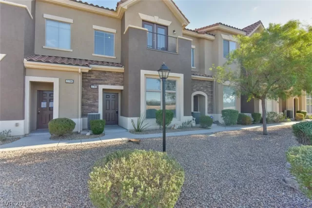 MLS: 2040552 Condo For Sale