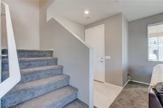 Photo #2: 2040848 Listing