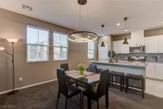 Photo #6: 2040848 Listing