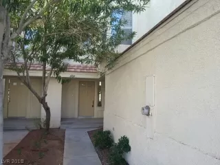 Photo #2: 2040974 Listing 