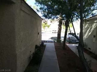 Photo #4: 2040974 Listing 