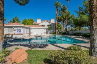 Photo #3: 2041251 Listing