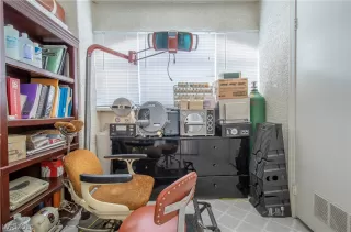 Photo #6: 2041251 Listing