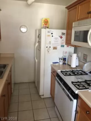 Photo #2: 2041306 Listing