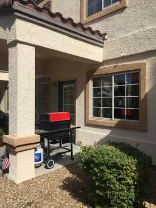 Photo #5: 2041306 Listing