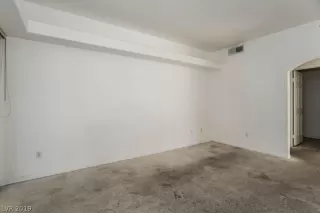 Photo #1: 2041414 Listing