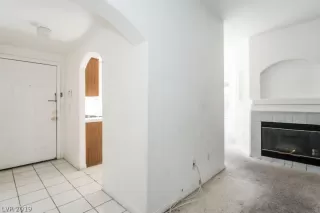 Photo #4: 2041414 Listing