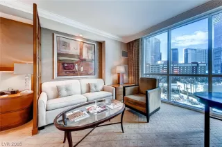 Photo #2: 2041533 Listing 