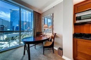 Photo #3: 2041533 Listing 