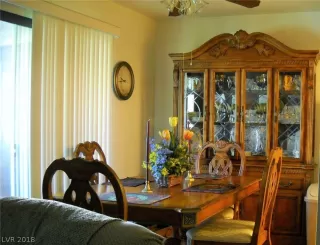 Photo #3: 2041623 Listing