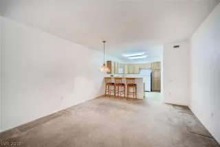 Photo #3: 2041724 Listing