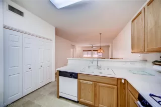 Photo #5: 2041724 Listing