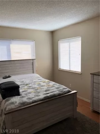 Photo #5: 2041954 Listing 