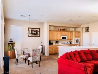 Photo #4: 2042258 Listing 