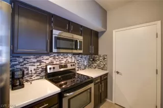 Photo #3: 2042594 Listing 