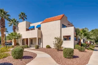 Photo #3: 2042603 Listing 