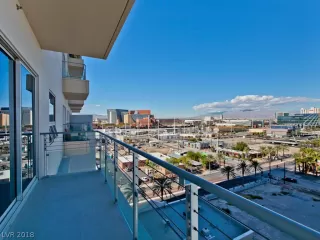 Photo #4: 2042650 Listing