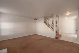 Photo #6: 2042731 Listing 