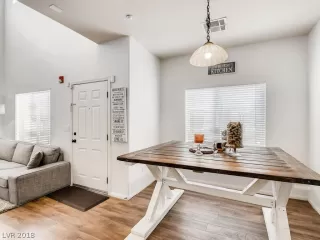 Photo #6: 2042872 Listing